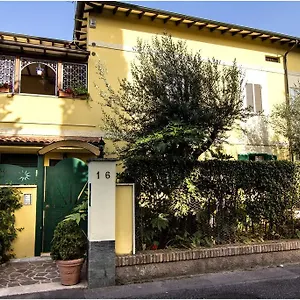 2* Bed & Breakfast Degli Amici